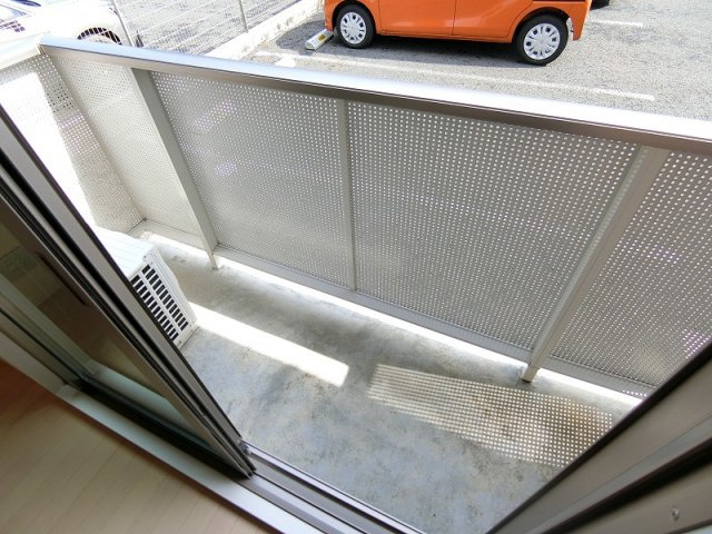 ジェミニ向中野　弐番館のバルコニー