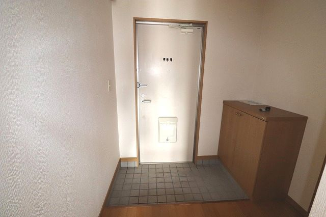 あざみのスクエアIIの玄関|きれいな玄関です