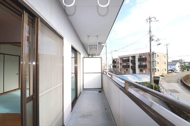 あざみのスクエアIIのバルコニー|広々としたバルコニーです