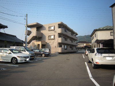 【外観】 | エスベランサ南久米・ | 完成写真
