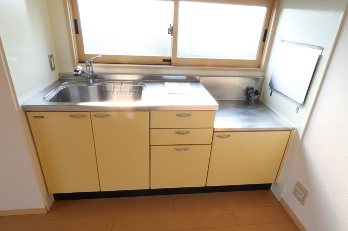 熊本市北区四方寄町のアパートのキッチン