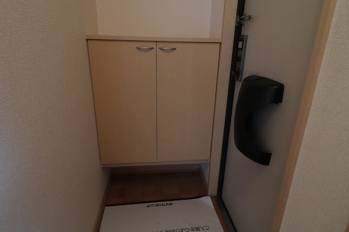熊本市北区四方寄町のアパートの玄関