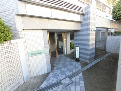 【エントランス】 | ダイアパレス清水ヶ丘スウィートガーデン | 平成9年築の新耐震マンション。
大切なペットと暮らせるマンションです。