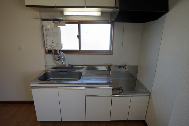 第2みき荘のキッチン|キッチン全景