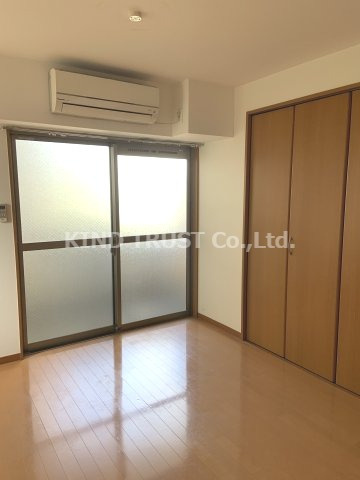 メゾンドアヴェルⅢの居間・リビング|ゆったり過ごせる居間です