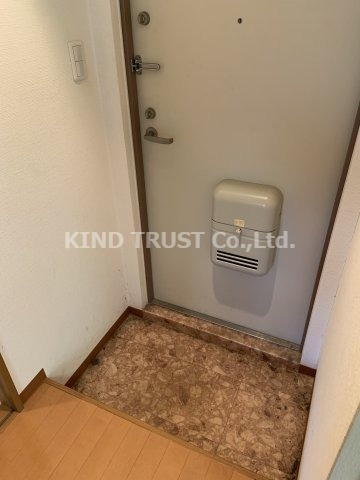 メゾンドアヴェルⅢの玄関|落ち着いた玄関です