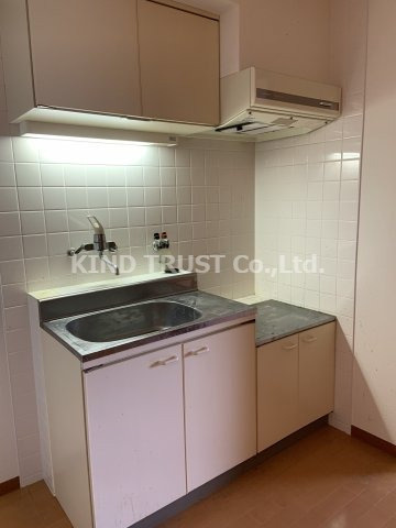 メゾンドアヴェルⅢのキッチン|お料理しやすいキッチンです