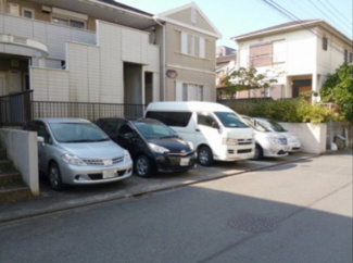 【駐車場】 | いつでも目の届く敷地内に駐車場があります♪荷物がかさばりがちなお買物にも、敷地内駐車場があると便利ですよね☆