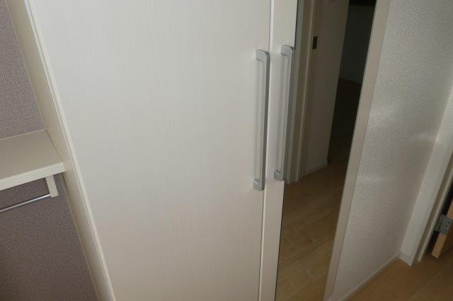 カーサプリートＡの玄関|シューズボックス