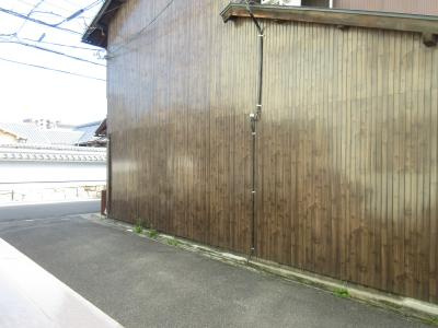 なでしこ三条神泉苑（旧ハイツ前田）の展望|窓を開けた時の左方向