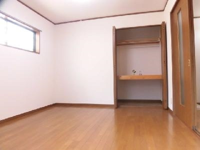 プリジェール太子道の子供部屋|洋室