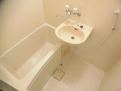 プリジェール太子道の浴室