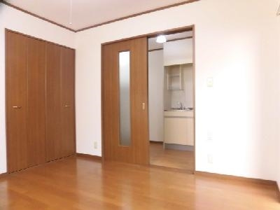 プリジェール太子道の寝室|洋室