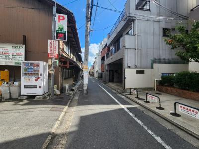 御幸町ハイツの周辺|前面道路