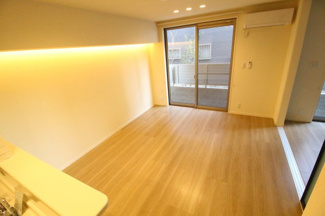 【居間・リビング】