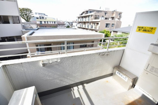 【展望】 | バルコニーからは開放的な景色が眺められます。