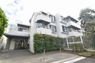 【外観】 | 閑静な住宅街で落ち着いた雰囲気です。