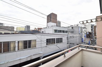 【展望】 | バルコニーからは開放的な景色が眺められます。