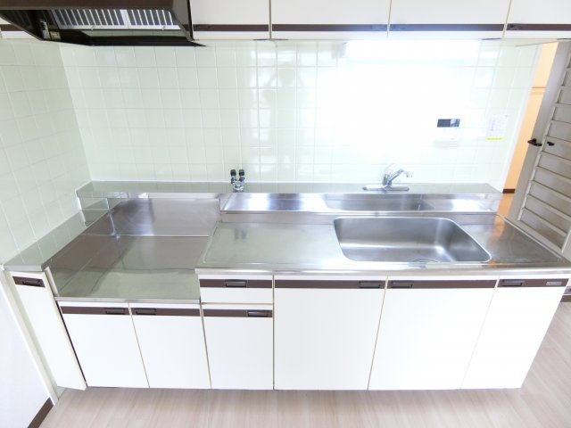 プレスト・コート2番館のキッチン