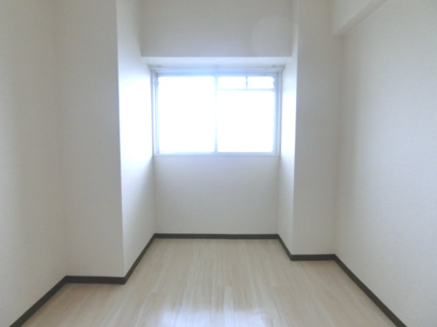 プレスト・コート2番館の寝室