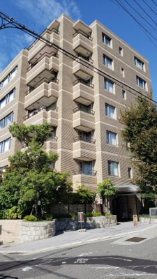 【外観】 | パーク・ハイム御影西平野 | タイル張りの瀟洒な外観