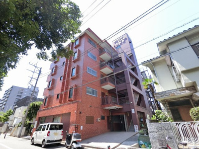【外観】 | ライオンズマンション万世町 | 3階3方角部屋につき、陽当たり・眺望・風通し良好です。
よこはまばし商店街に近く、生活利便性良好です♪