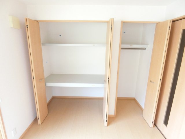 コンフォート箕形の収納