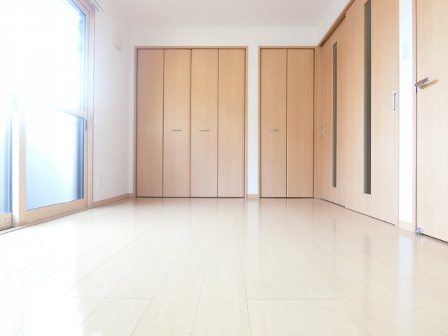 コンフォート箕形の寝室