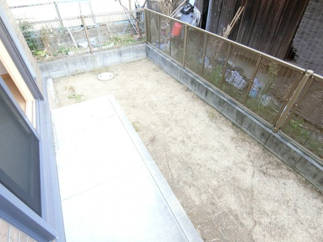 コンフォート箕形の庭