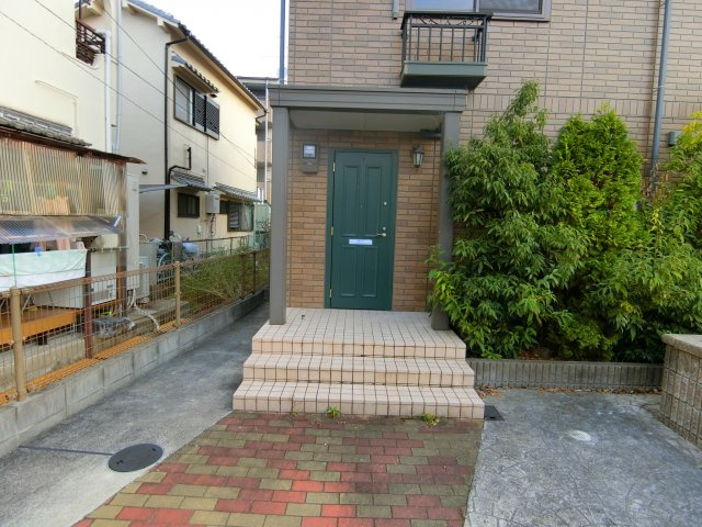 コンフォート箕形のエントランス