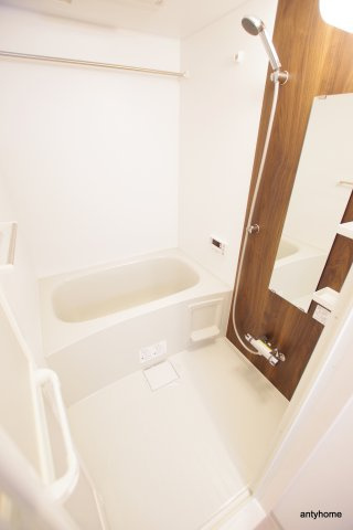 新日・梅田Northレジデンス 仲介手数料無料の浴室