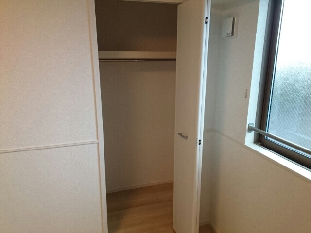 エレガント　オハナの収納