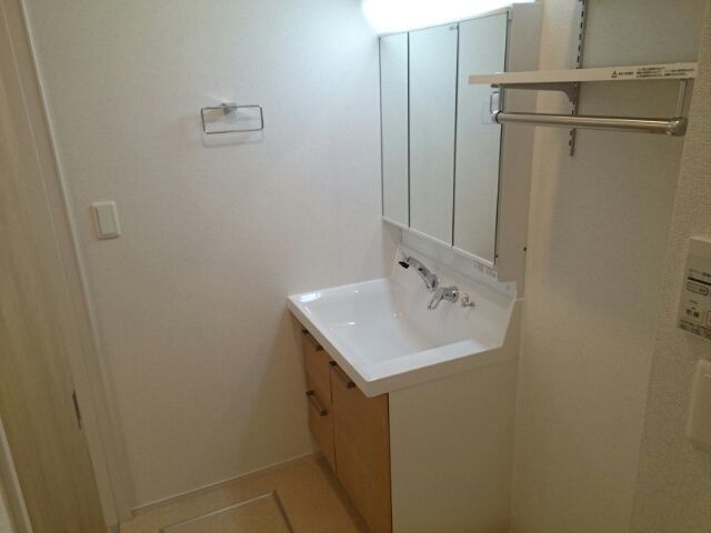 エレガント　オハナの洗面所