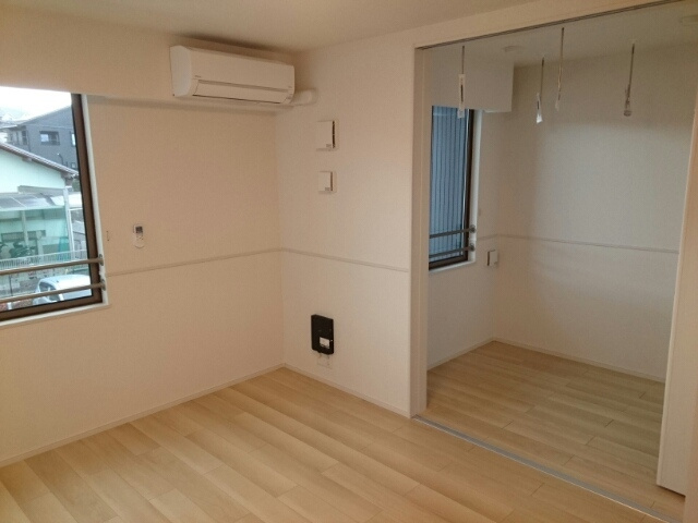 エレガント　オハナの居間・リビング