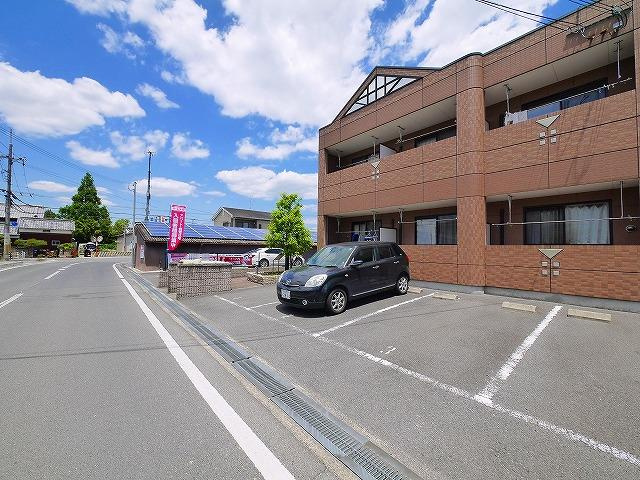 アリオンの駐車場|駐車スペースもあります