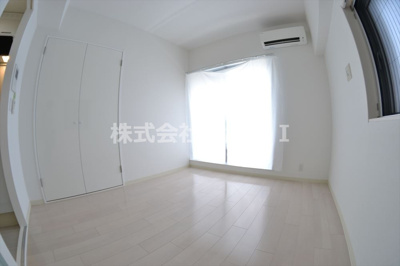 【洋室】 | ソフィア南森町 | 使い勝手のいい洋室です