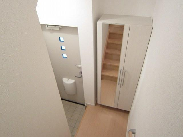 グレイス大町の玄関