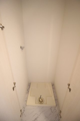 【トイレ】 | ヴェヌスタ西田辺 | ウォシュレット付き