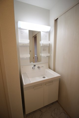 【独立洗面台】 | ヴェヌスタ西田辺 | シャンプードレッサー