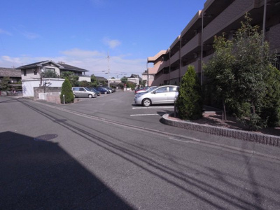 【駐車場】 | メゾンまえはたⅢ