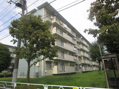 【外観】 | 柏町団地7号棟 | 建物外観を気になさる方へ、見た目の良い物件です