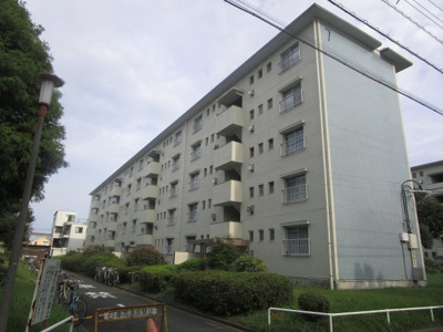 【外観】 | 柏町団地7号棟 | 落ち着いた雰囲気の外観です