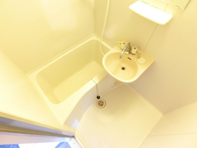 フェスタ千代田の浴室
