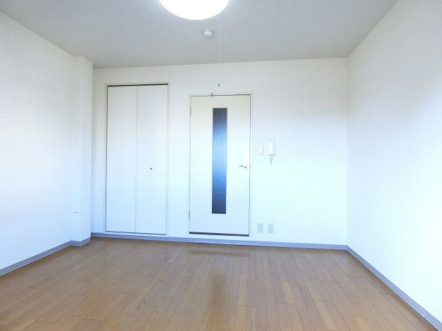 フェスタ千代田の居間・リビング