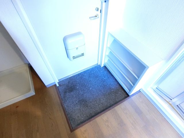 フェスタ千代田の玄関
