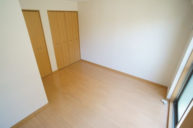 アスライフ宝塚山本ガーデンの寝室|参考、同建物・反転間取りの号室