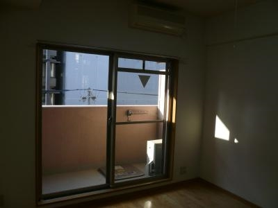 エステムコート京都河原町プレジールの居間・リビング