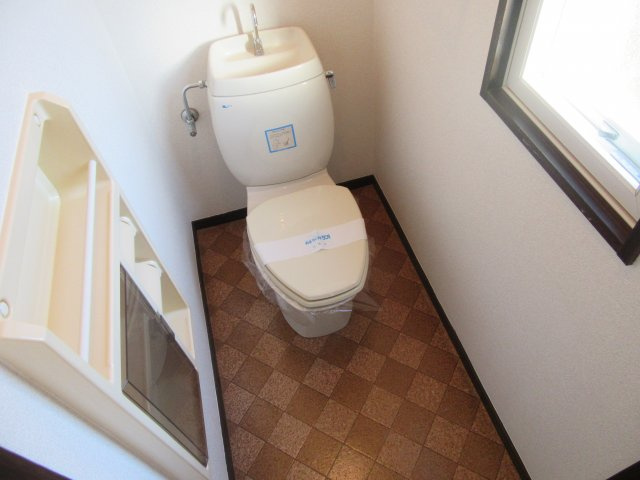コーポマルサのトイレ|落ち着いたトイレです