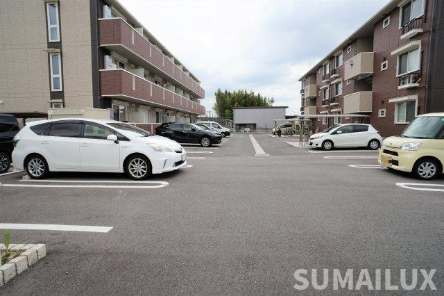 熊本市東区御領５丁目のアパートの駐車場