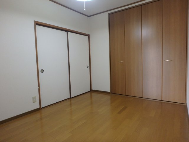 メゾンドSUの洋室